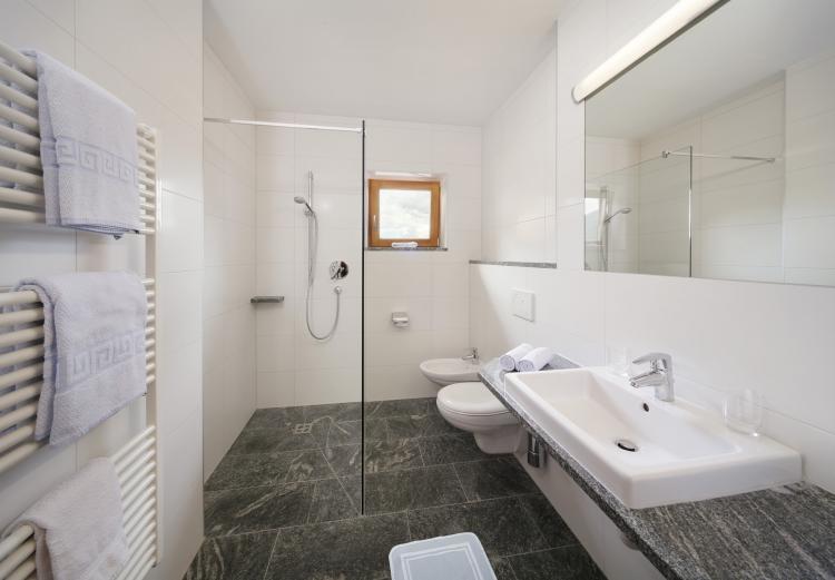 Hotel Edelweiss Malles Venosta Rum bild